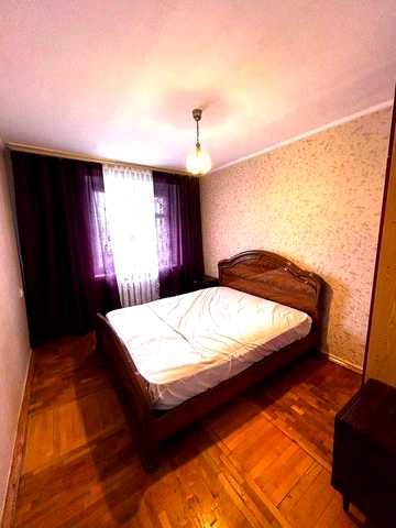 Здам в оренду 4 кімнатну 75м2 Макіївська 7 Вишгородський масив 6/9ц