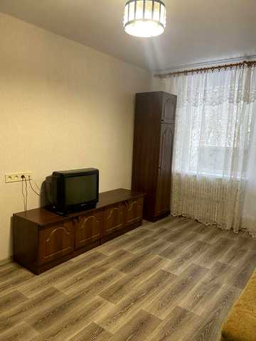 Сдам 1 к кв пр Науки 21 А 4 этаж