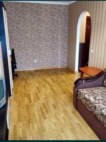Продам 1-кімнатну квартиру в самому центрі міста м. Прилуки (власник).