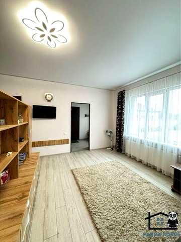 Продається простора 1-кімнатна квартира в центрі міста — під ключ!