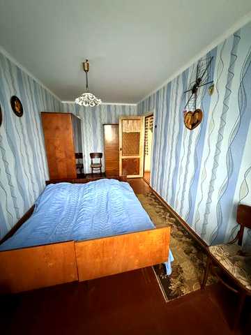 Продам 3 кімнатну квартиру в центрі міста