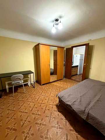 Сдам гостинку 4500 грн/мес. со своим санузлом и кухней