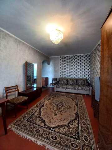 Сдам в аренду 1 комн.кв. м.Студенческая.
