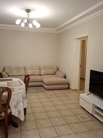 Сдам 3ком квартиру в центре ул. Короленко   150м2 ремонт