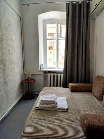 Сдам до травня. Від ріелтора. 2 кімнатна, 27 м кв.
