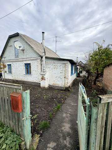 Добротний будинок у Володарці