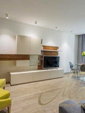 Продаж 3-кімнатної квартири 108,3 м² із дизайнерським ремонтом, вул. Коперника, 3, метро «Лук’янівська», Шевченківський район Київ