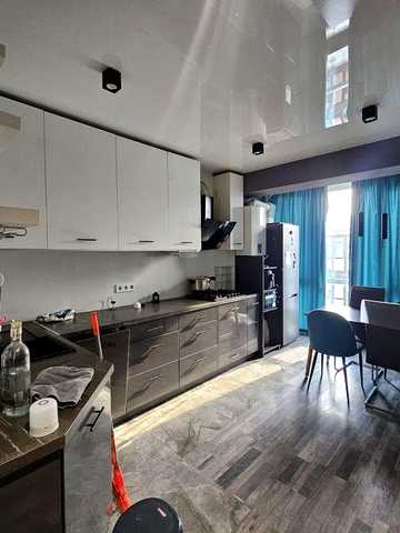 Оренда сучасної 1-кімнатної квартири, 40 м²
