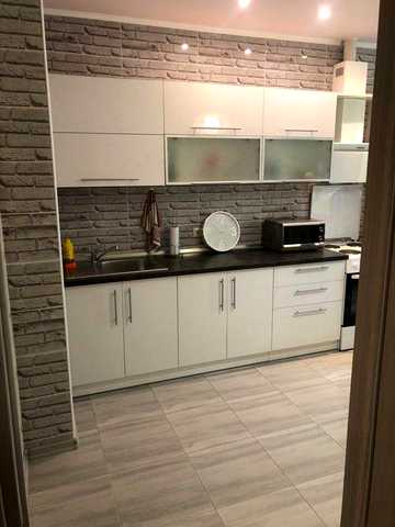 Довгострокова оренда квартири,Драгоманова 2 б