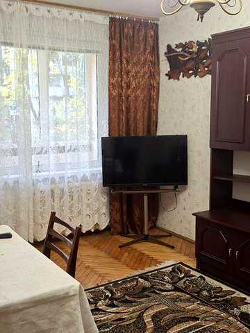 Оренда 2 кім квар.по вул. Наукова .