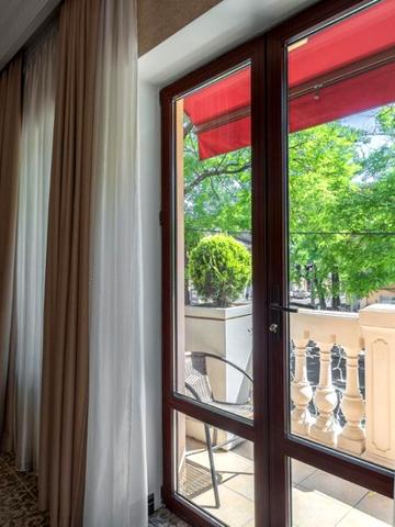 Полулюкс с террасой в бутик-отеле Де Волан