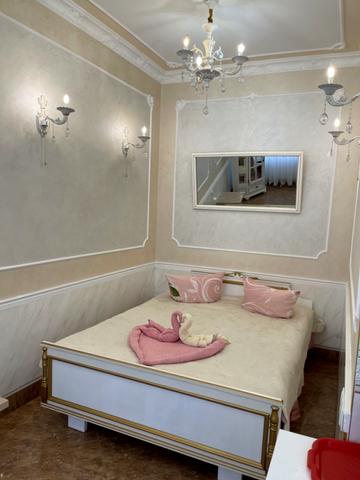 Золото на белом - квартира-студия