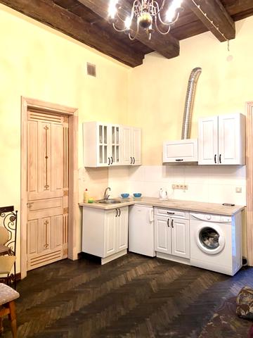 Аутентичные апартаменты в центре Львова