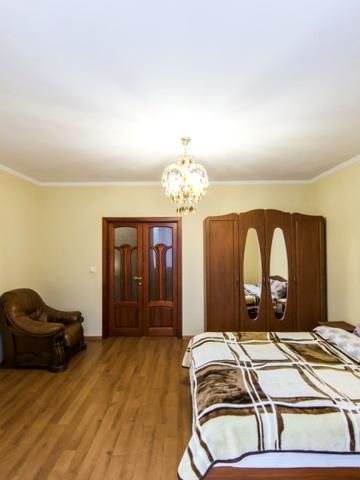 Квартира возле метро Академгородок