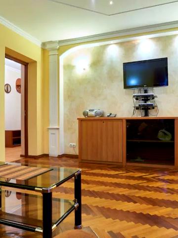 Приятная квартира на Подоле возле Контрактовой площади