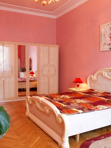 Двухэтажная квартира для большой компании