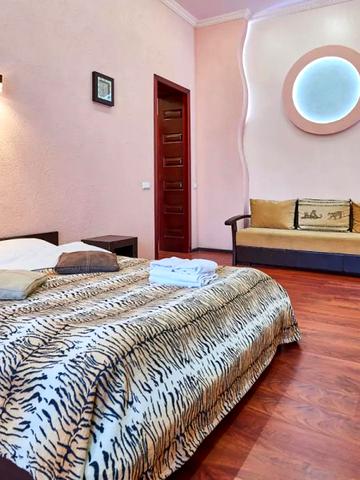 Квартира возле Золотых Ворот