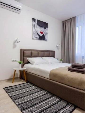 Святобор Люкс апартаменты с одной спальней