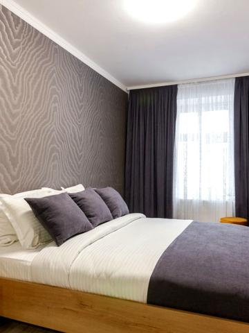 Апартаменты-студио в центре на улице Князя Льва