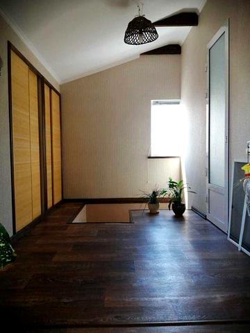 Дуплекс біля лісу Баси