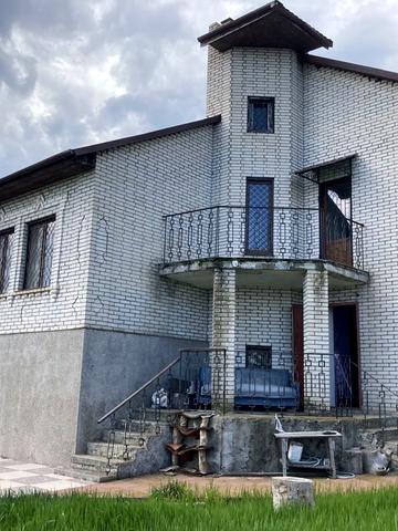 Частный дом с земельным участком на берегу лимана.