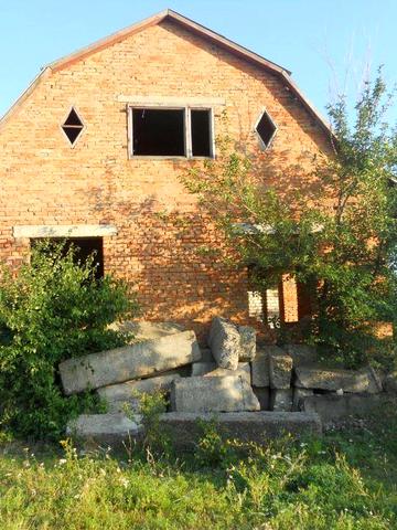 Продам недобудований будинок