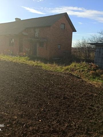 Продається літня кухня з сараєм