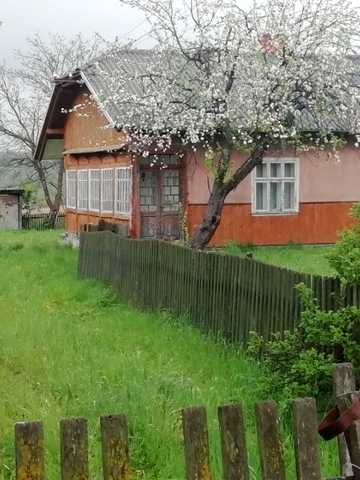 Продається дерев'яний будинок в с. Гаї Нижні