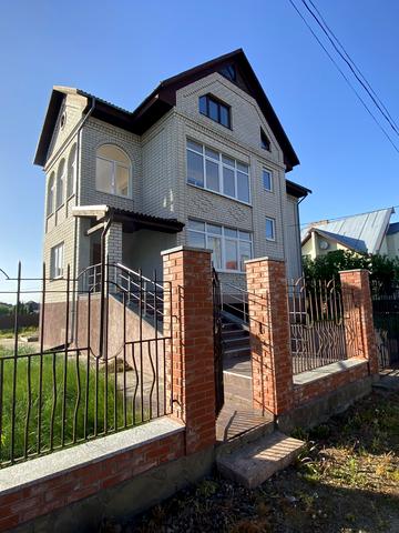 Антоновича Професора вул., 7