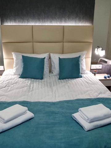 DeMar Apart Tiffani-2