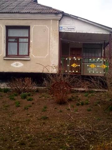 Будинок в смт Білогіря