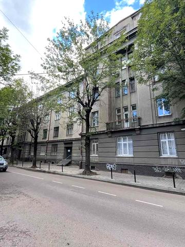 Грюнвальдська вул., 15