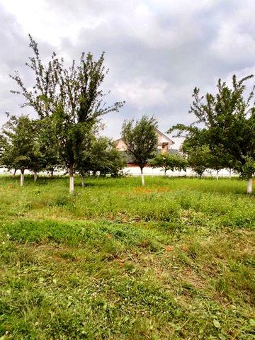 Продається 2-поверховий будинок