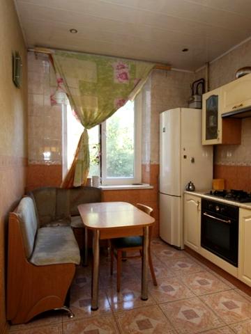 Соборний просп. (Леніна), 58