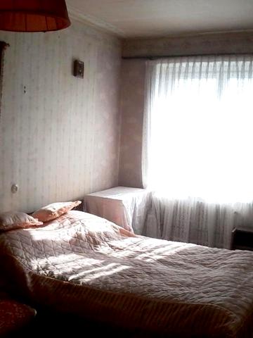 Продам трехкомнатную квартиру п. Буды