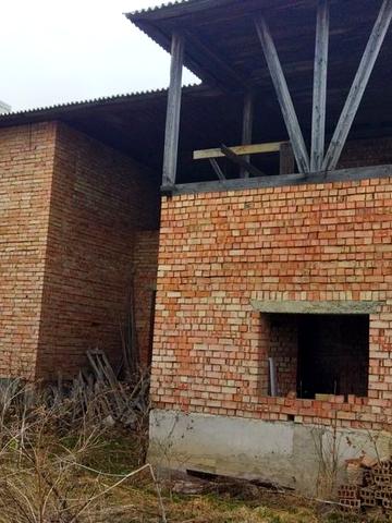 Продам недобудований будинок