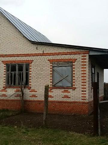 Продается дом в пригороде города в 15мин.езды от Ахтырки.