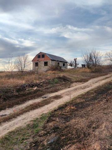 Продається недобудований будинок, с. Серебрія