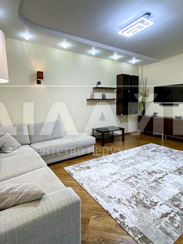 Бородинська вул., 777