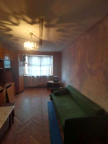 Продається 3-кімнатна квартира.