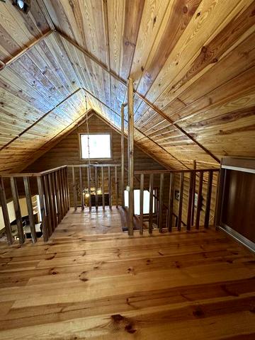 Будинок-дача зі зрубу