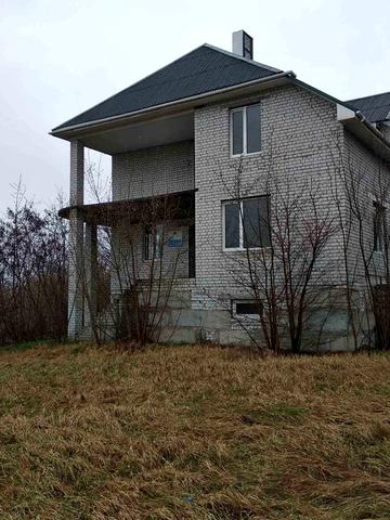 Продається дуплекс  біля води в с Леськи