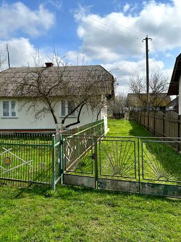 Продаж будинку