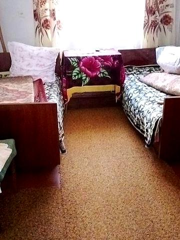 Продам квартиру в 4х квартирному будинку