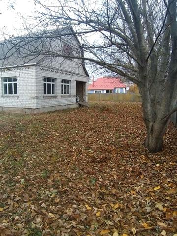 Приватна садиба з ділянкою