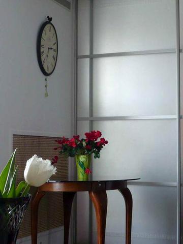 Трехкомнатную квартиру площадью 82 кв. метра в городе Харьков