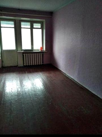 Продам 2 - комнатную квартиру на 9 квартале СевГОК