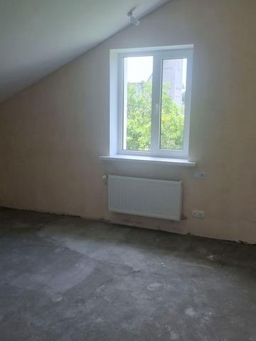 Продам котедж в горишних плавнях