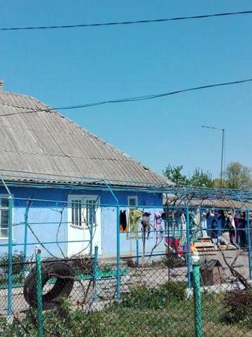 Продам дом в пгт Сарата.Центр.