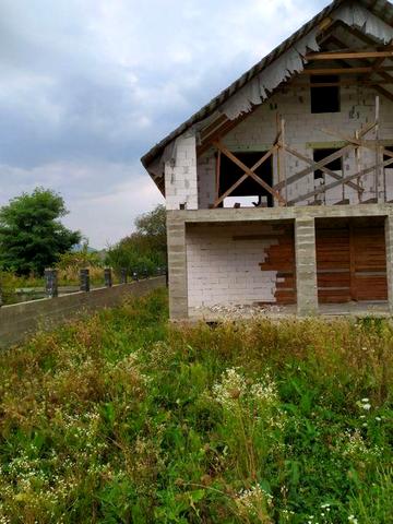 Недобудований будинок